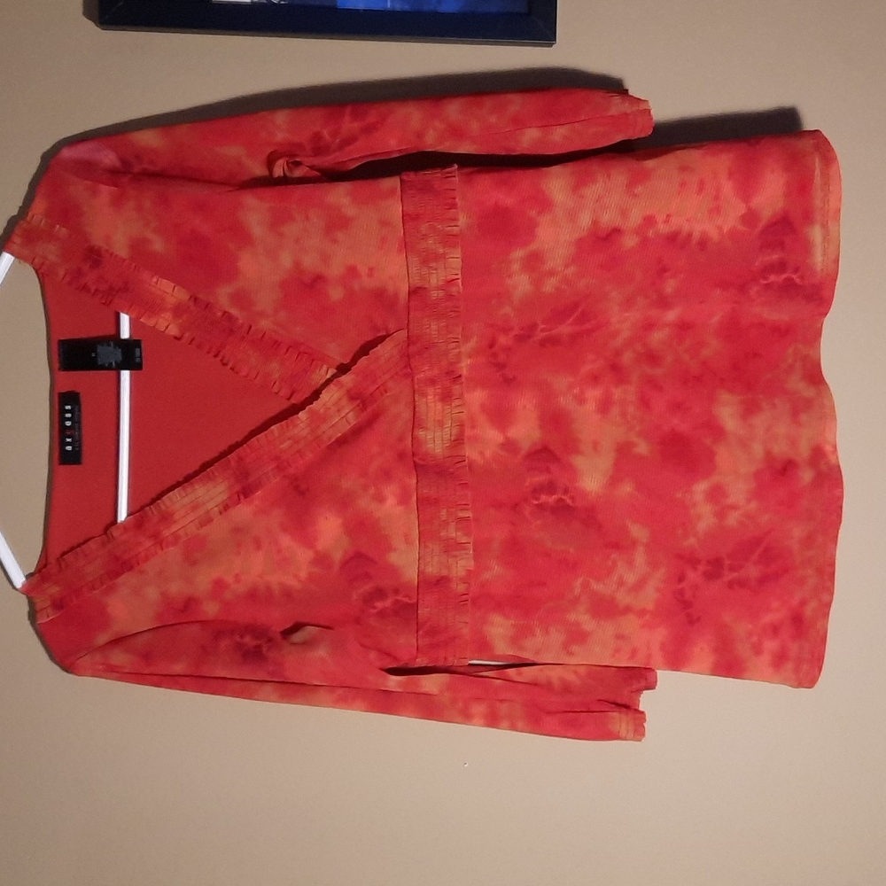 Axcess Long Sleeve V-Neck Top